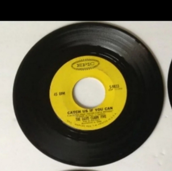 Bundle of 45s - Picture 6 of 6